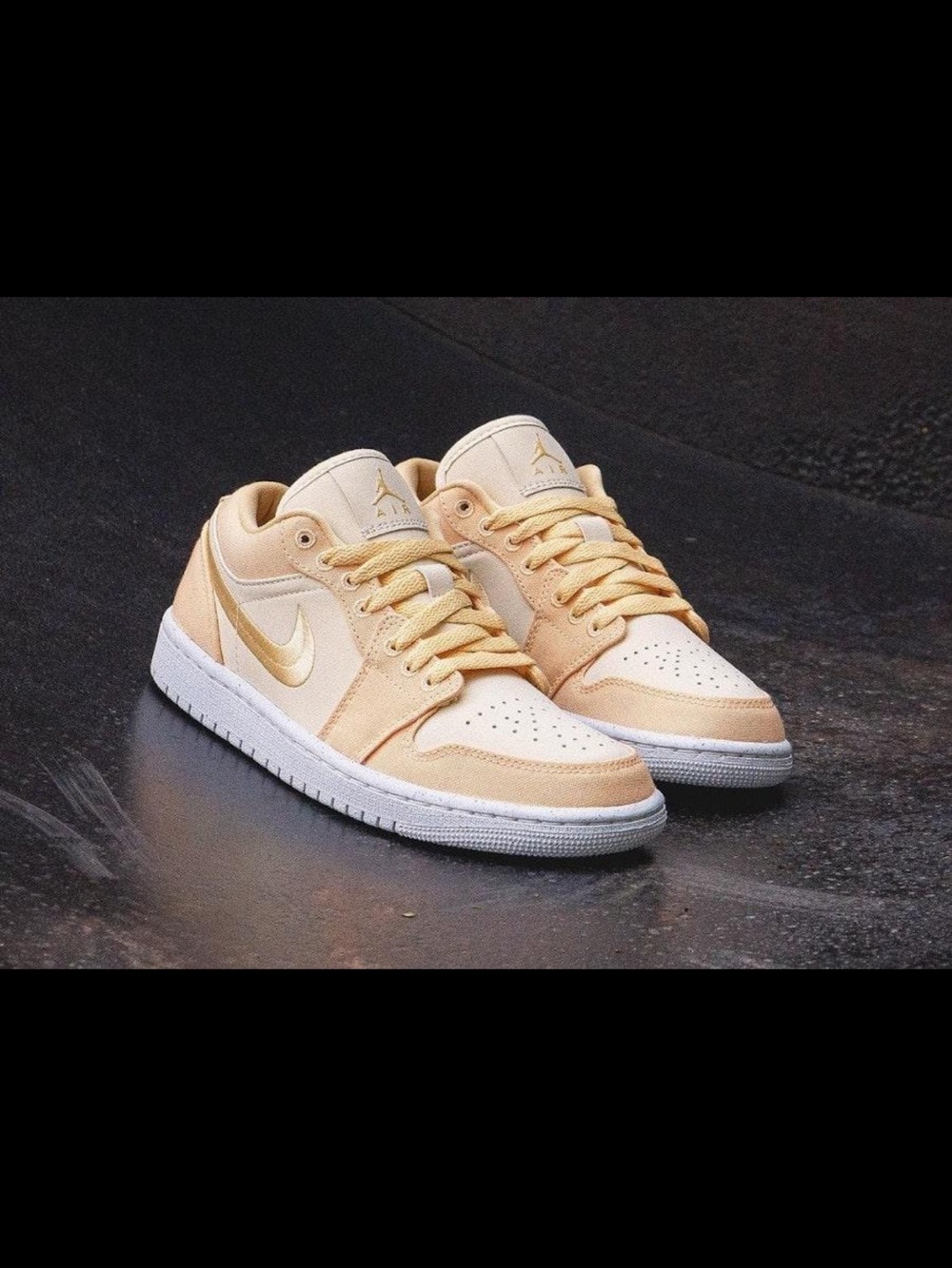 Air Jordan 1 Low SE – Celestial Gold